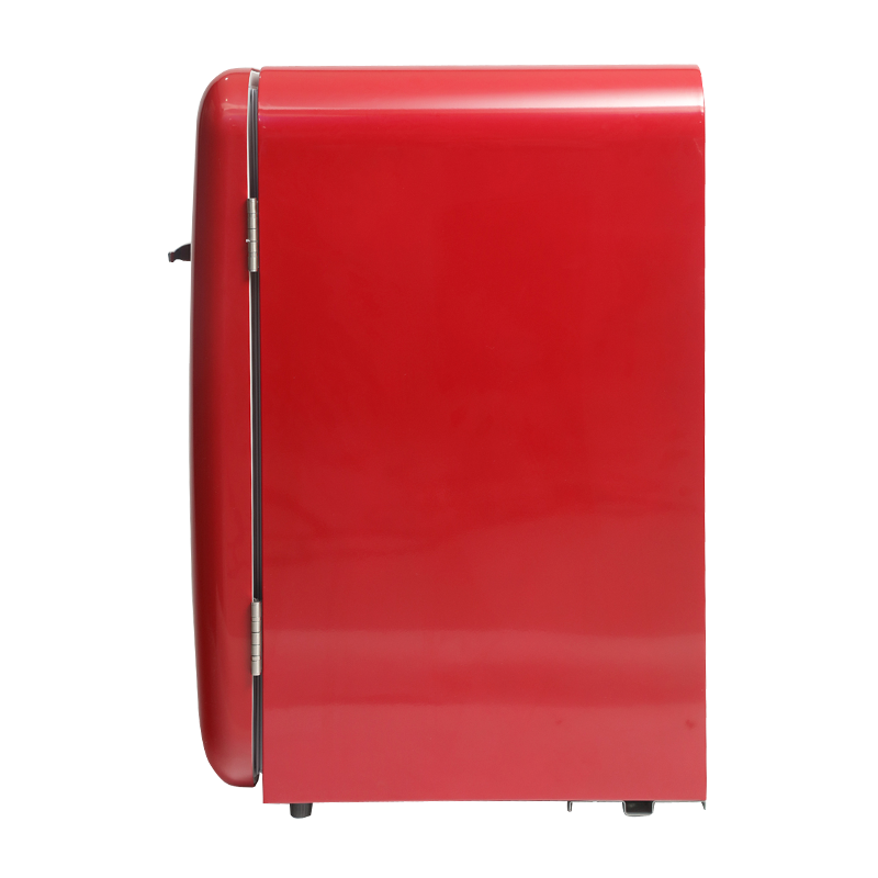 Brikk BRF-130LRD Red 3.2 cu.ft. Personal Retro Refrigerator - Image 2