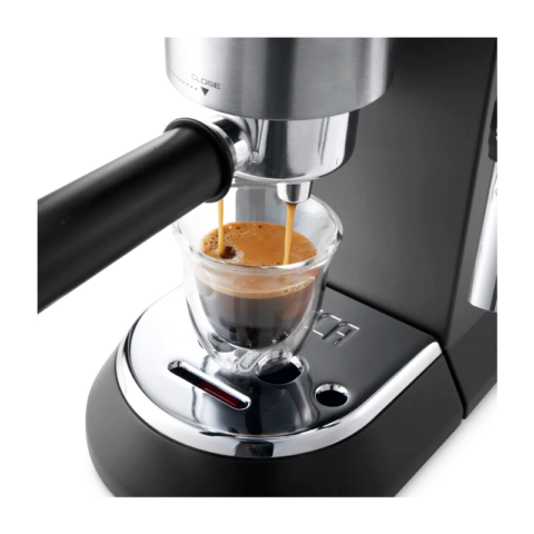 Delonghi EC 685.BK Pump Espresso Makers - Black - Image 2