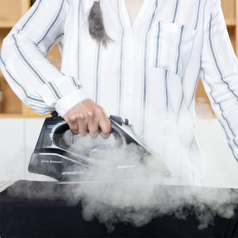 Taurus STI-2700 Steam Iron - Image 4